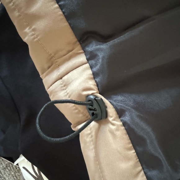 Brown/tan puffer jacket - Picture 5 of 5